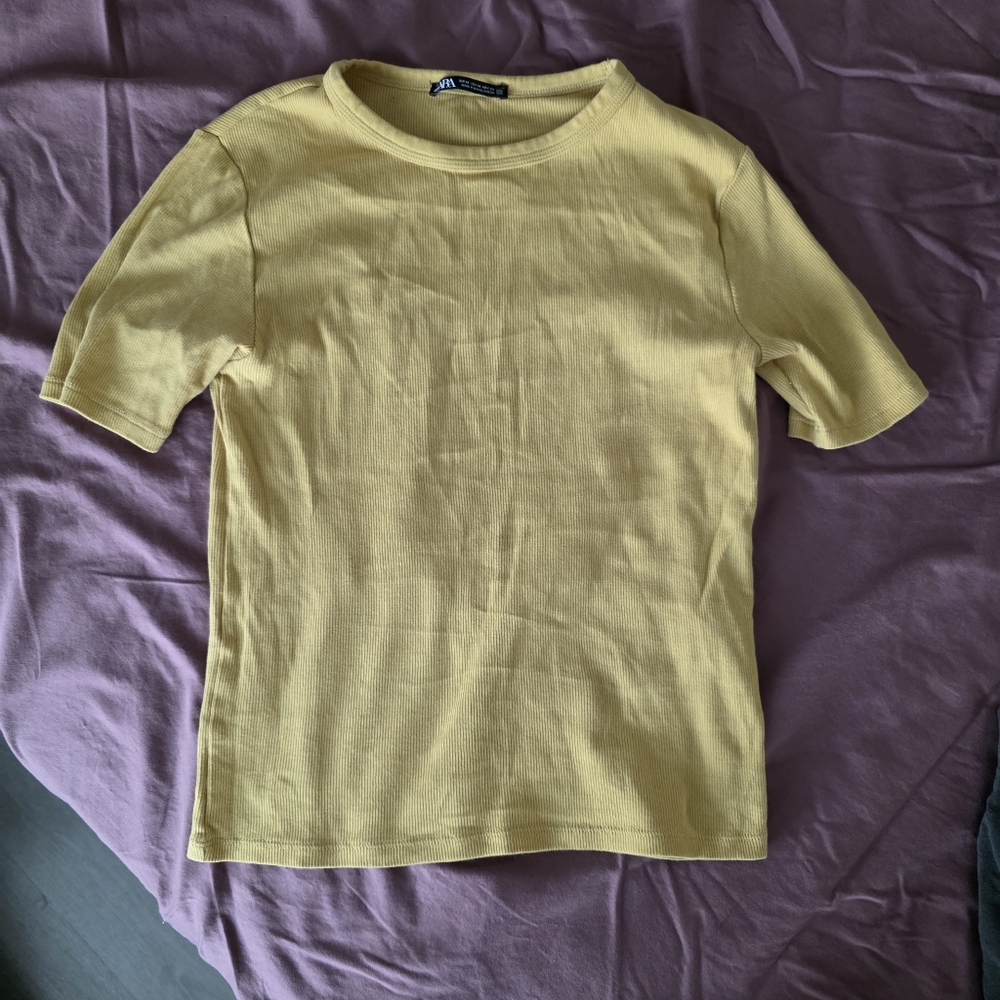 Zara Mustard Ribbed Tee NWOT - Picture 4 of 7